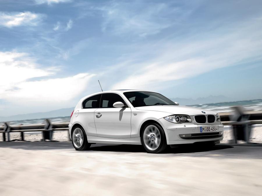  BMW 120i 3-Door 2007 года  (фото 38 из 70)